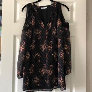 DR2 cold shoulder long sleeve